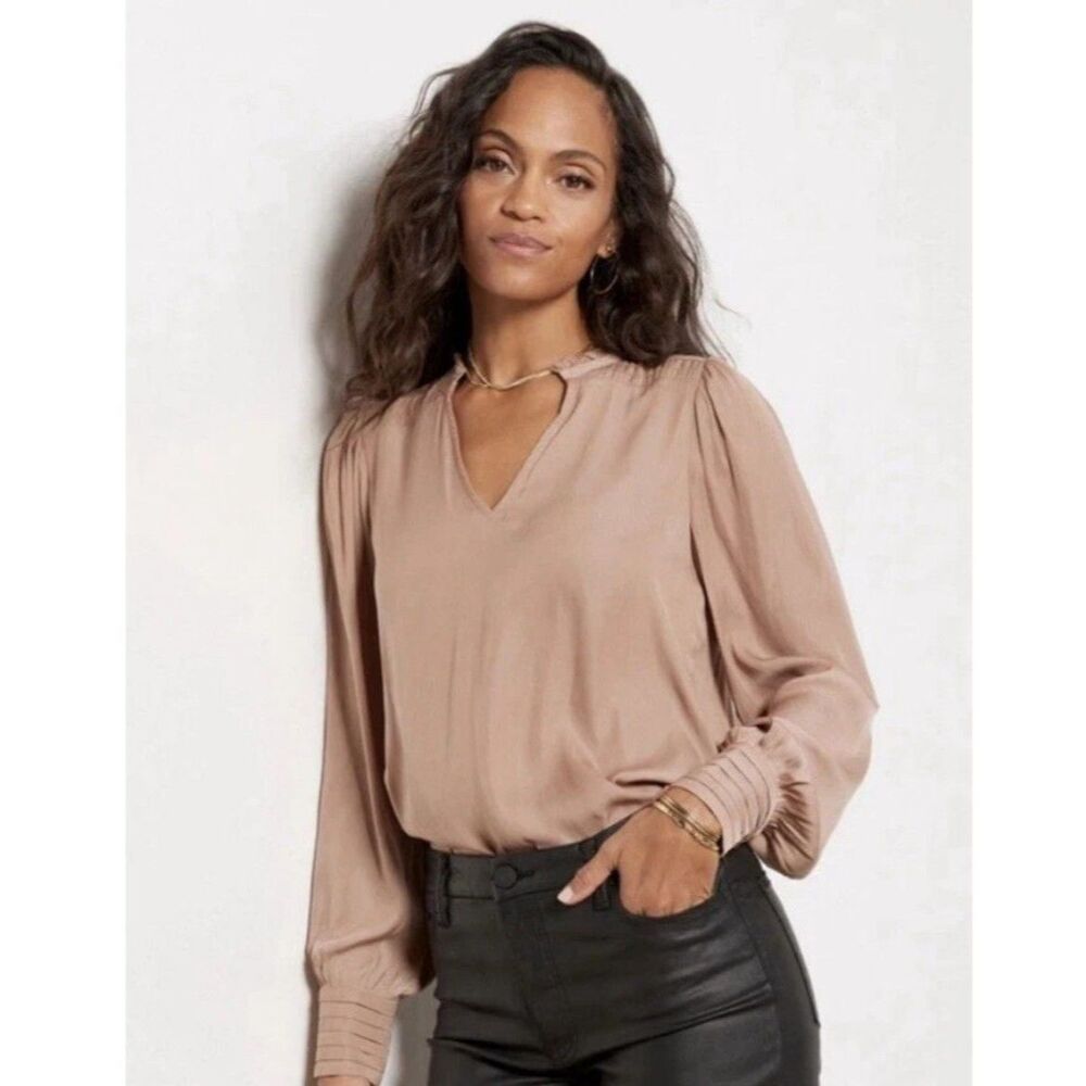 Evereve Tally Satin Long Sleeve Blouse Chanterelle Womens